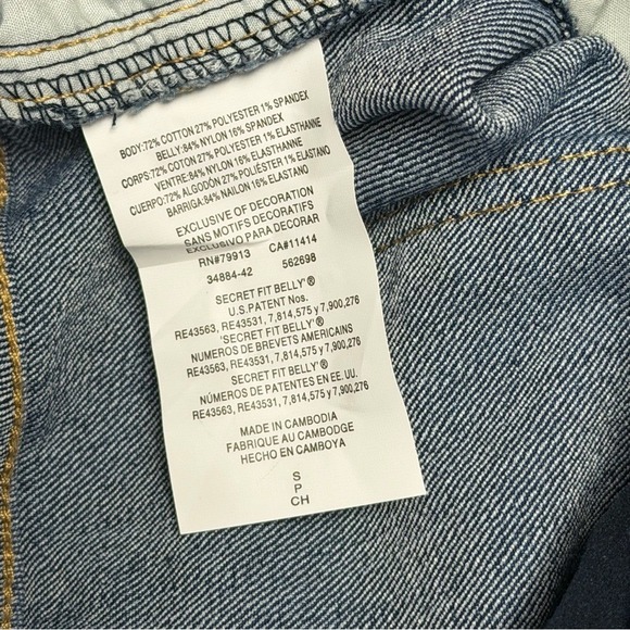 Oh Baby by Motherhood Maternity Denim Jean Shorts Distressed Secret Fit S NWT - Picture 13 of 13